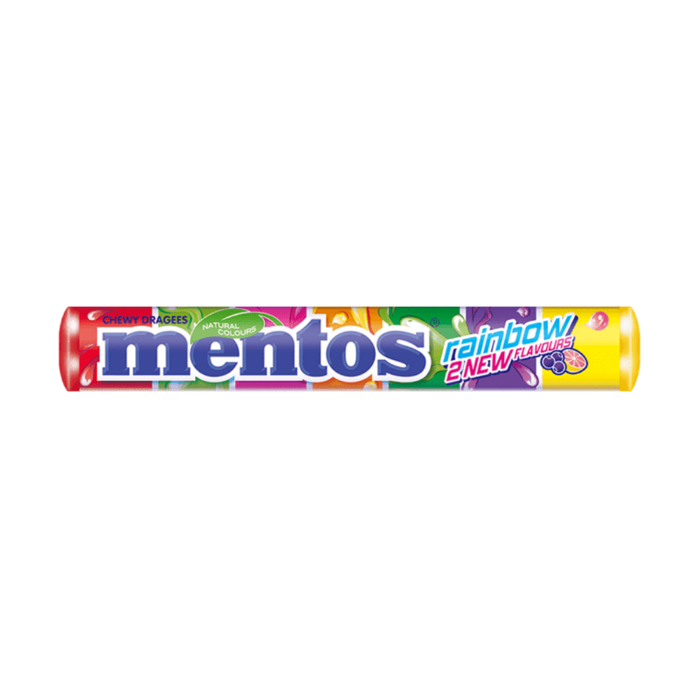 Un emballage long divisé en 7 couleurs ; rouge, vert, rose, orange, vert foncé, mauve et jaune. Il est écrit « mentos » en bleu, le tout sur fond blanc